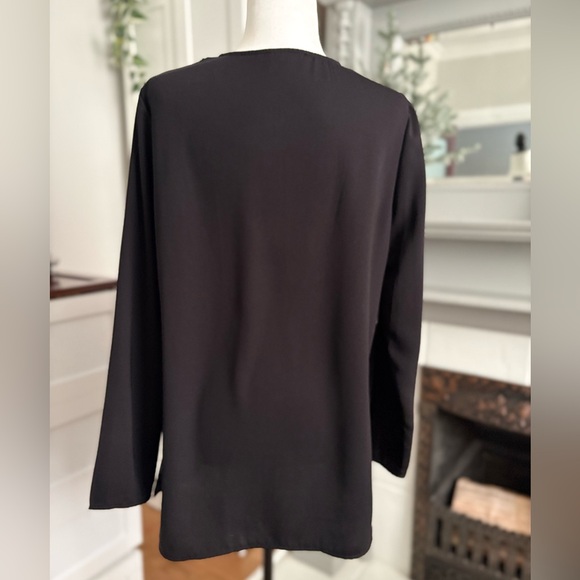Elegant Black Women's Top - Picture 3 of 5
